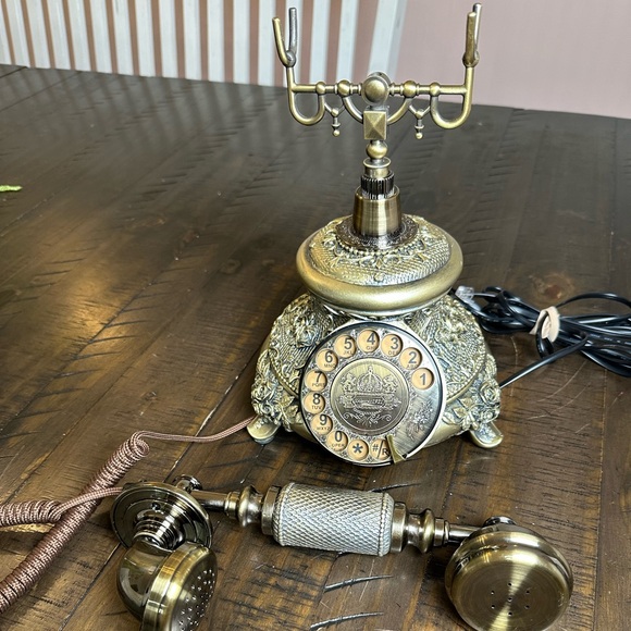 Vintage Inspired Rotary Phone-Ornate Brass Finish-Decorative Landline Phone - Picture 3 of 6